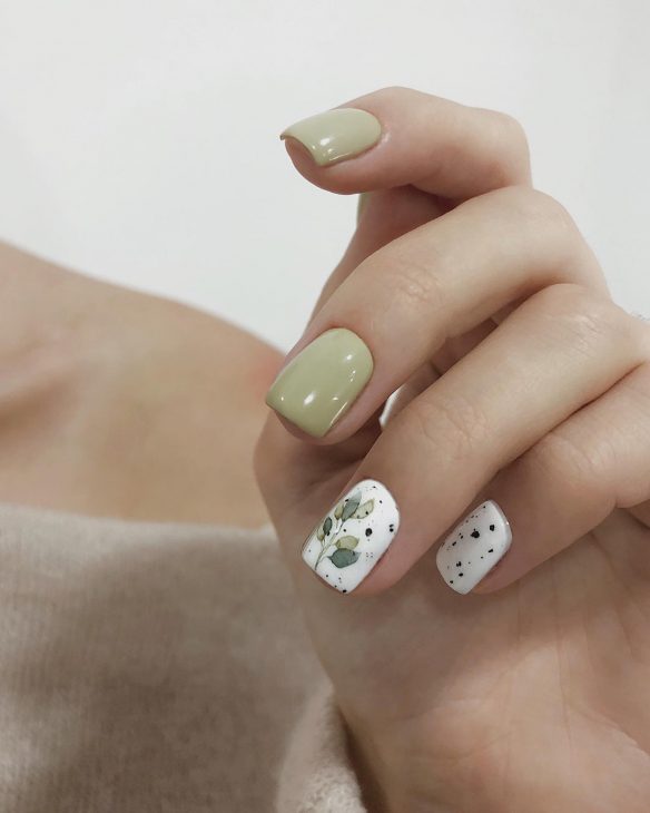 21 Fall 2024 Nail Ideas: From Gothcore to Short and Square Designs