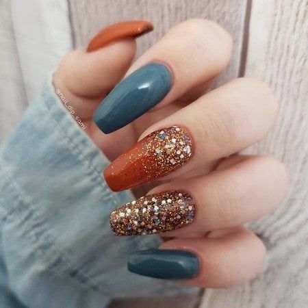 Fall Nails Glitter: Stunning Ideas to Sparkle This Season