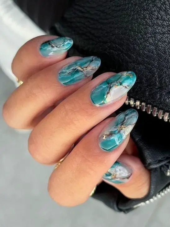 20 Fall Beach Nail Ideas for 2024: Stunning Designs for Every Beach Getaway