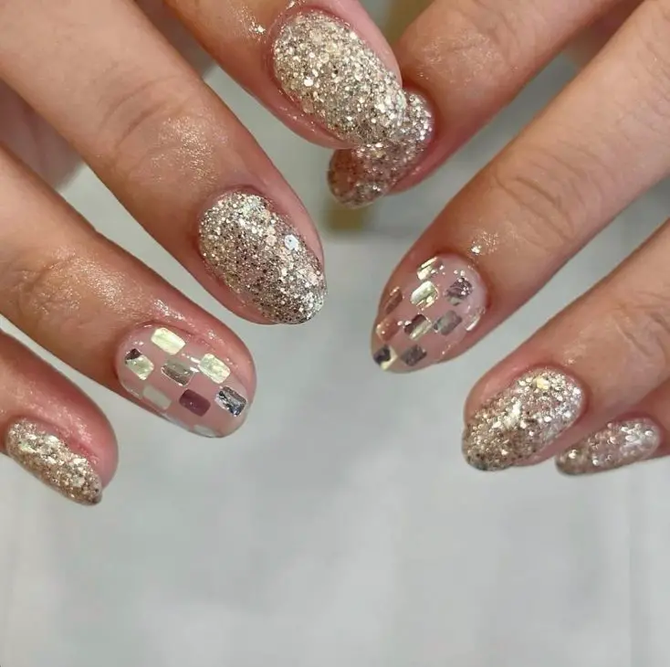 20 Stunning Fall Nails Glitter Ideas to Shine Bright This Autumn