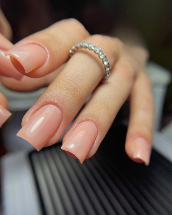 Elevate Your Autumn Look: 20 Classy Fall Nail Ideas for 2024