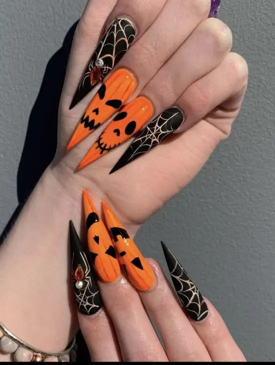 21 Cute Halloween Nails Ideas: From Short and Simple to Spooky Acrylic Designs