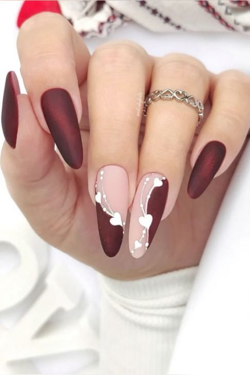 Maroon Fall Nails 2024: Elegant Ideas to Embrace the Season