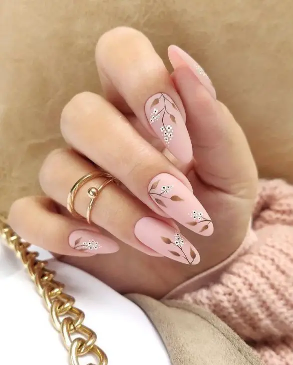 20 Fall Beach Nail Ideas for 2024: Stunning Designs for Every Beach Getaway