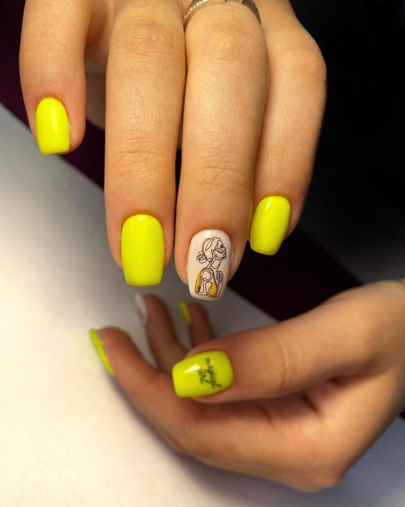 20 Stunning Yellow Fall Nail Ideas for 2024: Embrace the Season with Bold and Bright Designs