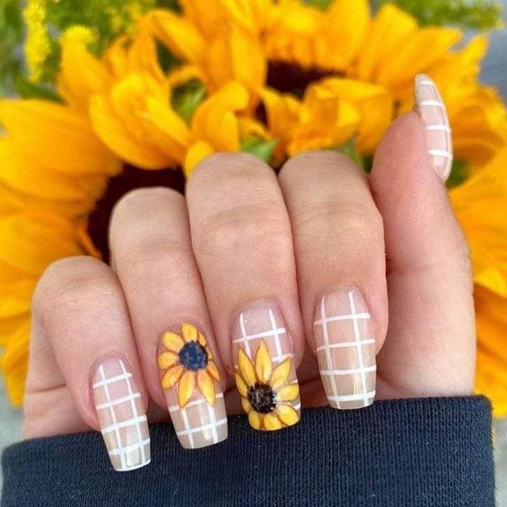 20 Fall Sunflower Nail Ideas for 2024: Acrylic, Short, Burgundy, and Almond Designs