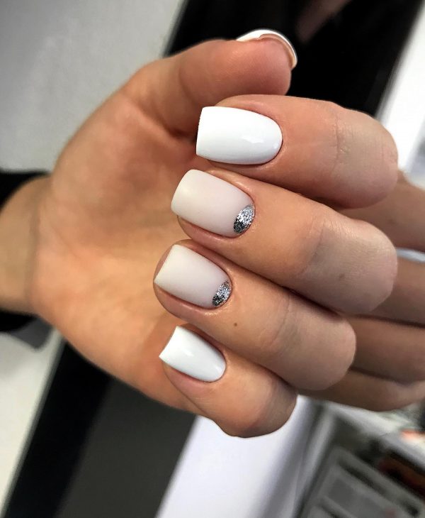 20 Chic White Fall Nail Designs to Elevate Your 2024 Autumn Style