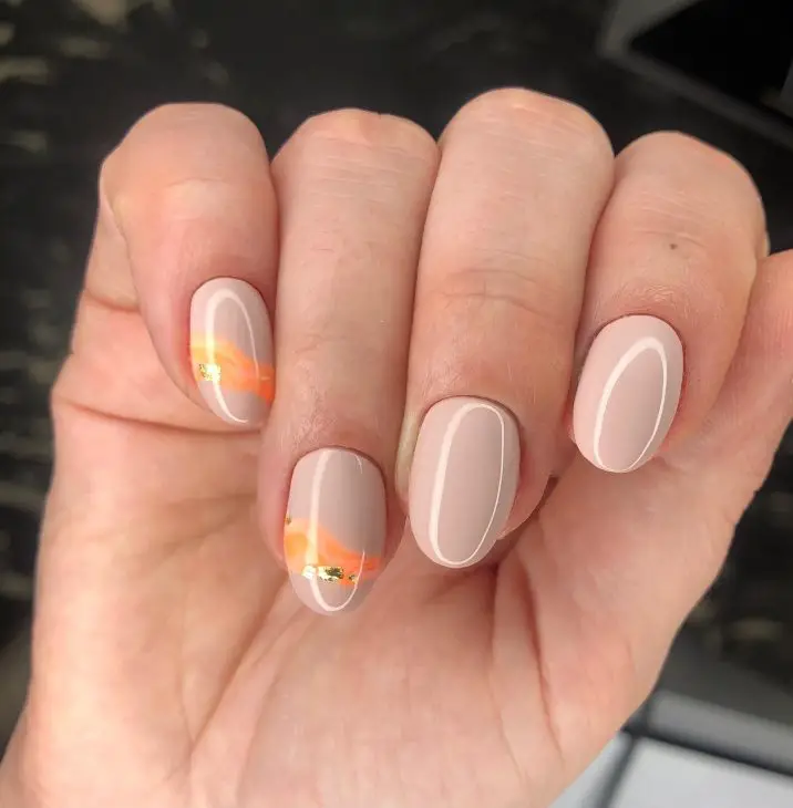 Embracing the Elegance of Fall Oval Nails in 2024