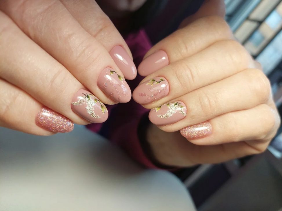 20 Fall Sparkle Nail Ideas for 2024: Glitter, Color Combos, and Acrylic Designs