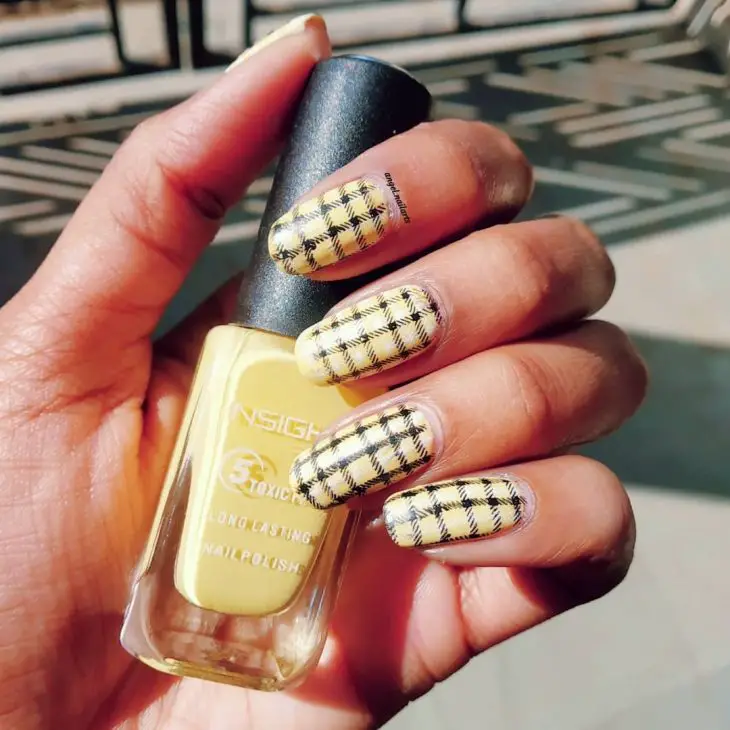 Fall Plaid Nails 2024: Trendy Manicure Ideas