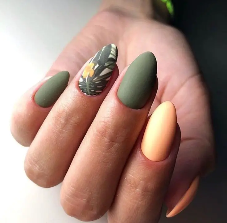 20 Light Fall Nail Color Ideas for 2024: Gel, Dip, and Acrylic for Short and Almond Shapes