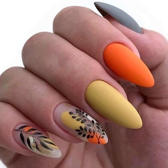 20 Light Fall Nail Color Ideas for 2024: Gel, Dip, and Acrylic for Short and Almond Shapes