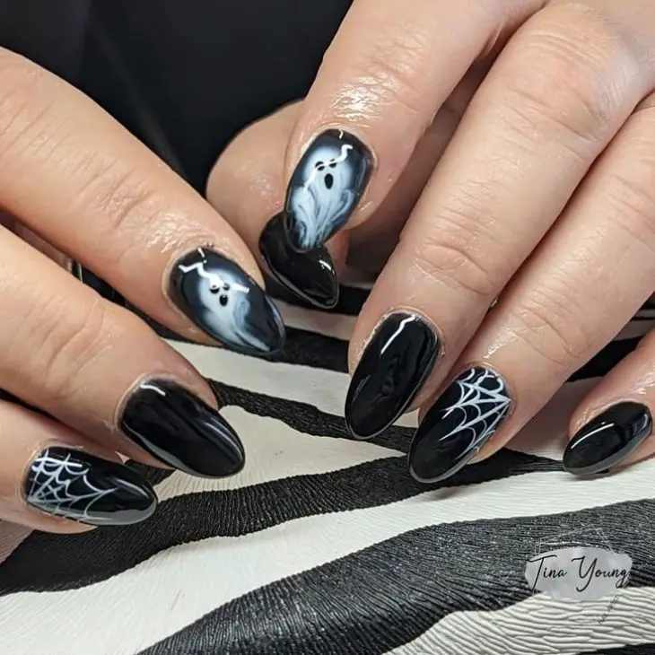 21 Cute Halloween Nails Ideas: From Short and Simple to Spooky Acrylic Designs