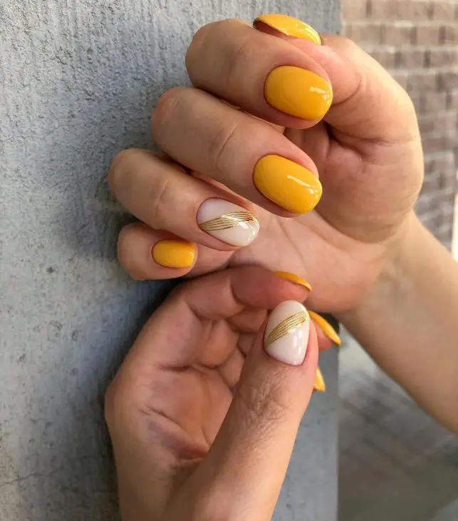 Fall Season Nails 2024: A Trendy Guide to Autumn's Hottest Nail Designs