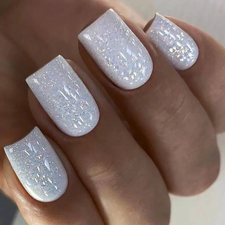 20 Chic White Fall Nail Designs to Elevate Your 2024 Autumn Style