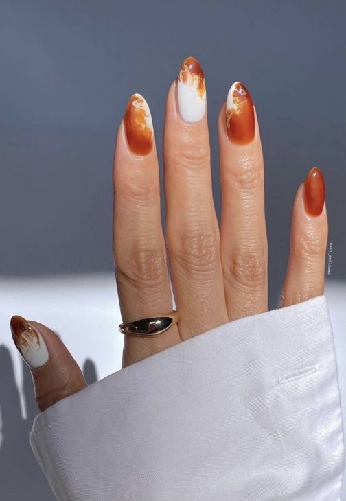 Embracing the Elegance of Fall Oval Nails in 2024