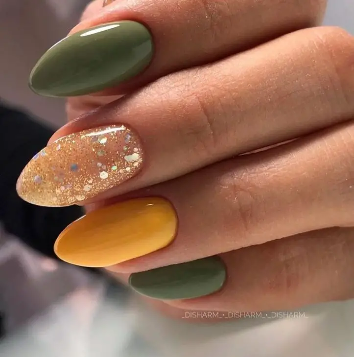 20 Light Fall Nail Color Ideas for 2024: Gel, Dip, and Acrylic for Short and Almond Shapes