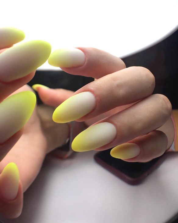 20 Stunning Yellow Fall Nail Ideas for 2024: Embrace the Season with Bold and Bright Designs