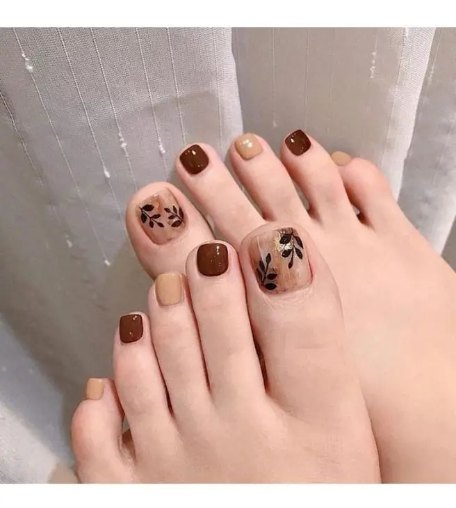 20 Stunning Fall Toe Nail Art Ideas for a Trendy 2024 Pedicure