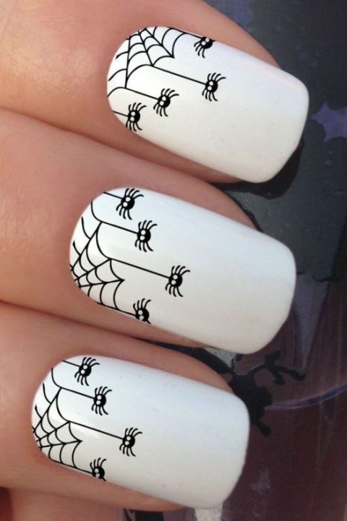 Spooktacular Simple Halloween Nails: Easy and Stylish Ideas for Every Look