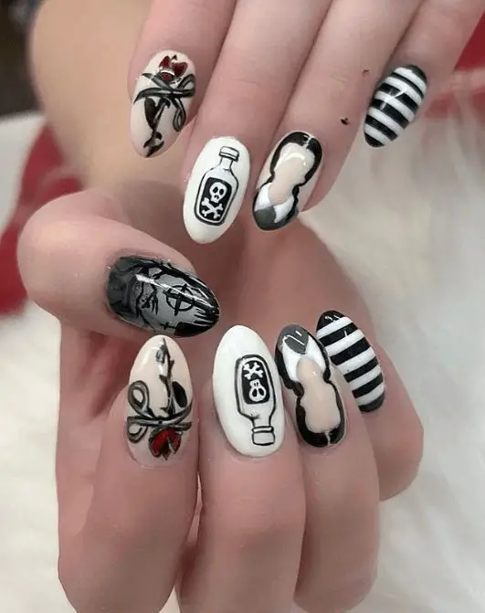 Spooky Chic: Halloween Short Nails That Steal the Show