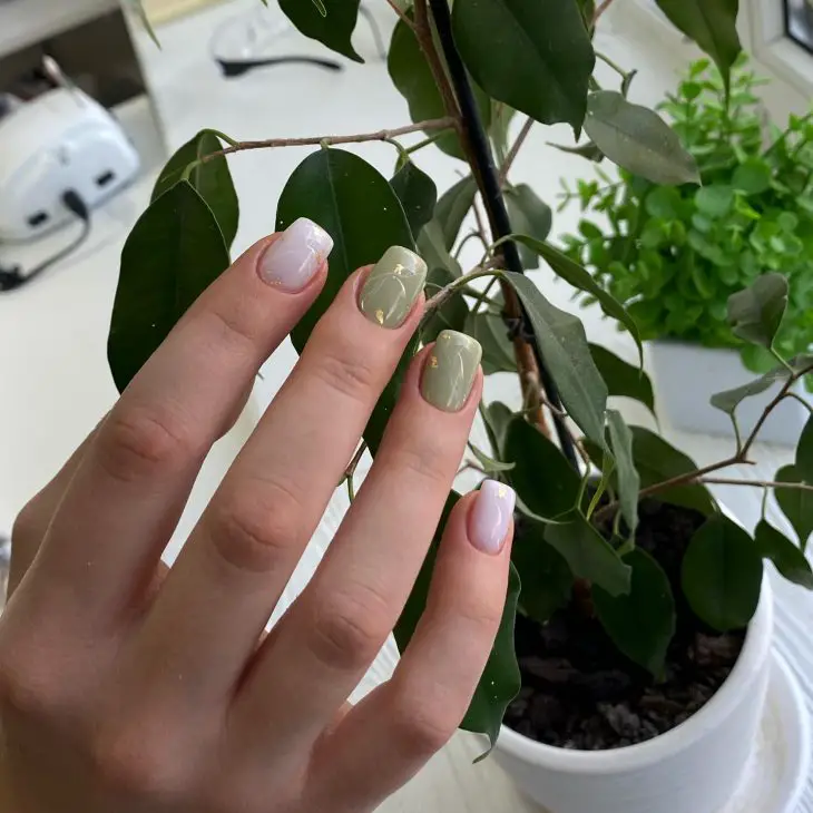 20 Light Fall Nail Color Ideas for 2024: Gel, Dip, and Acrylic for Short and Almond Shapes