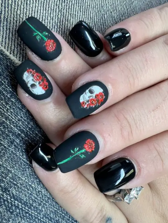 21 Cute Halloween Nails Ideas: From Short and Simple to Spooky Acrylic Designs