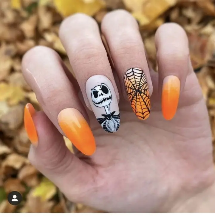 Spooky Chic: Halloween Short Nails That Steal the Show