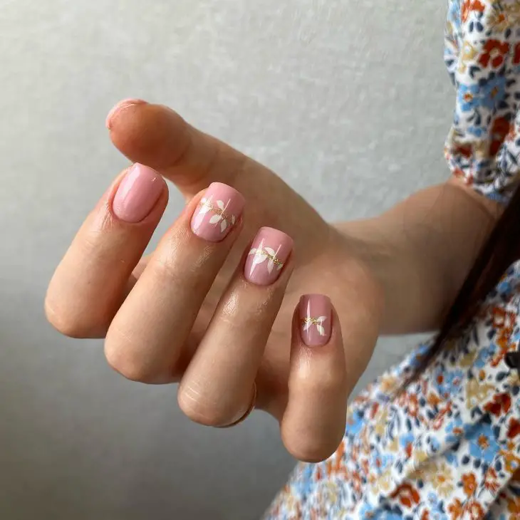 20 Light Fall Nail Color Ideas for 2024: Gel, Dip, and Acrylic for Short and Almond Shapes