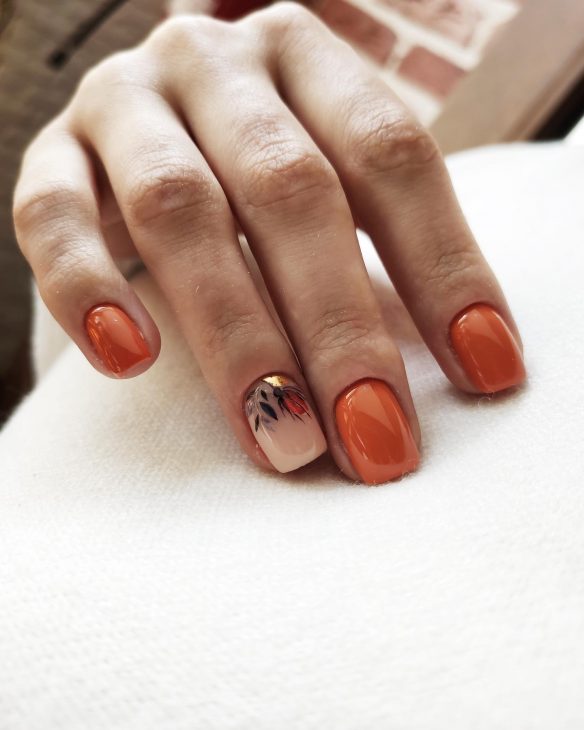 20 Trending Fall Nail Colors for 2024: Must-Try Designs and Techniques