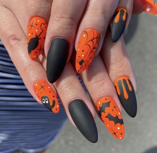 Spooky Chic: Halloween Short Nails That Steal the Show