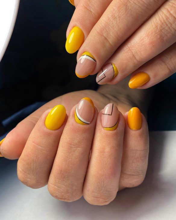 20 Stunning Yellow Fall Nail Ideas for 2024: Embrace the Season with Bold and Bright Designs