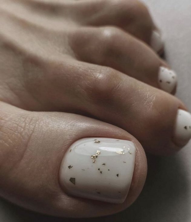 20 Stunning Fall Toe Nail Art Ideas for a Trendy 2024 Pedicure