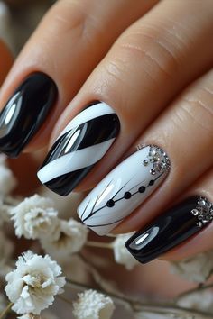 21 Black and White Nail Ideas for 2025: Timeless Elegance for Every Occasion