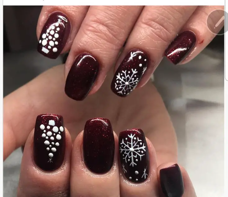 21 Best Winter Nail Ideas for 2024: Trendy Designs for Every Occasion