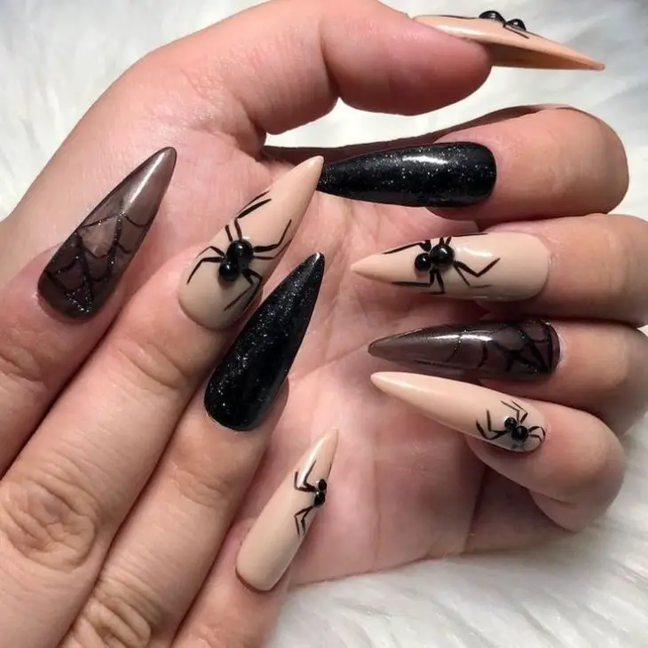 20 Spooky and Chic Halloween Nail Art Ideas: From Cute to Creepy