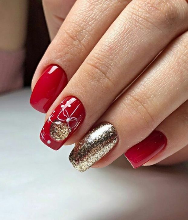 21 Festive Red Holiday Nail Designs for 2024-2025