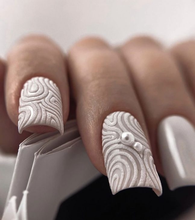 20 Stunning Shorties Nails Ideas for 2025: From Acrylics to Chic Square Designs