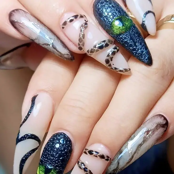 20 Snake Nail Designs: Creative Ideas and Trends to Inspire Your Next Manicure