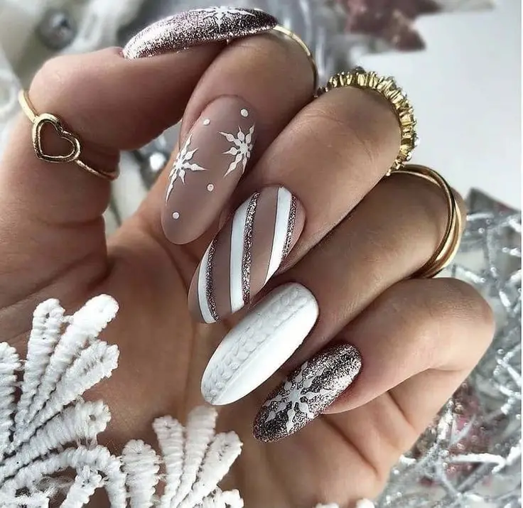 Almond Nails Winter 2024 - 2025: Top Designs and Colors