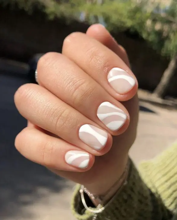 20 Minimalist Nail Ideas: Chic, Simple, and Elegant Manicure Inspiration