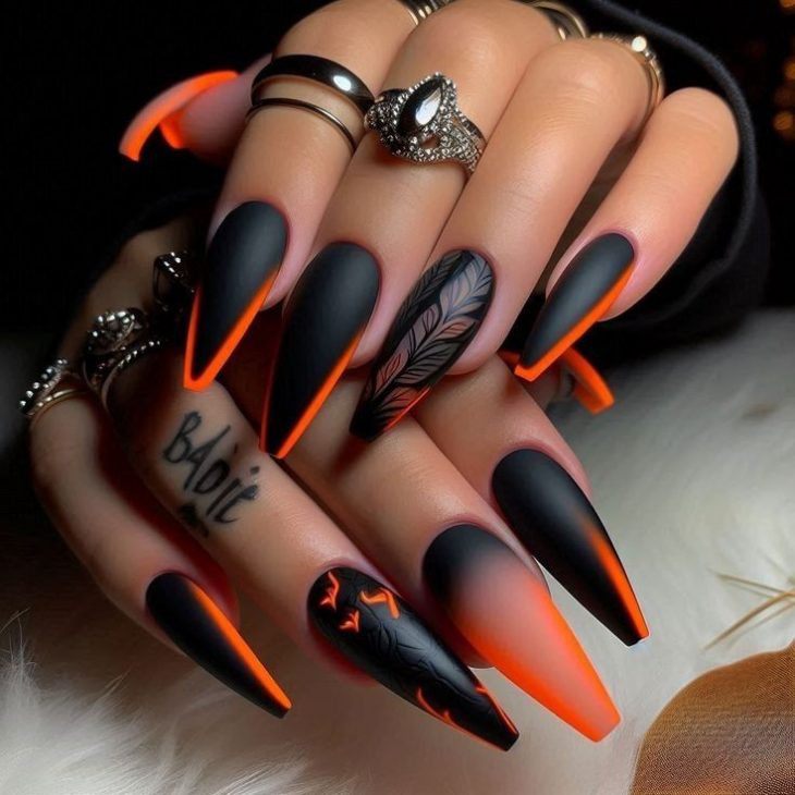 20 Spooky and Chic Halloween Nail Art Ideas: From Cute to Creepy