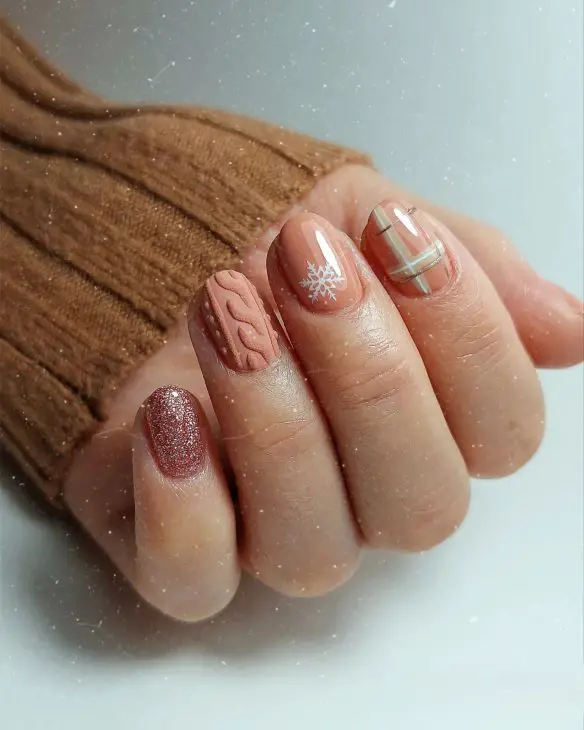 Top 20 Winter Short Nail Designs: Trendy Ideas for a Stylish 2024