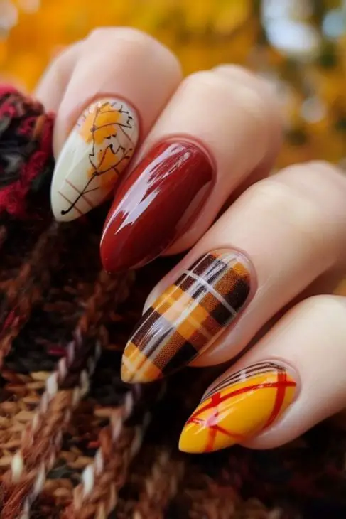 November 2024 Nail Ideas: Embrace the Autumn Vibes