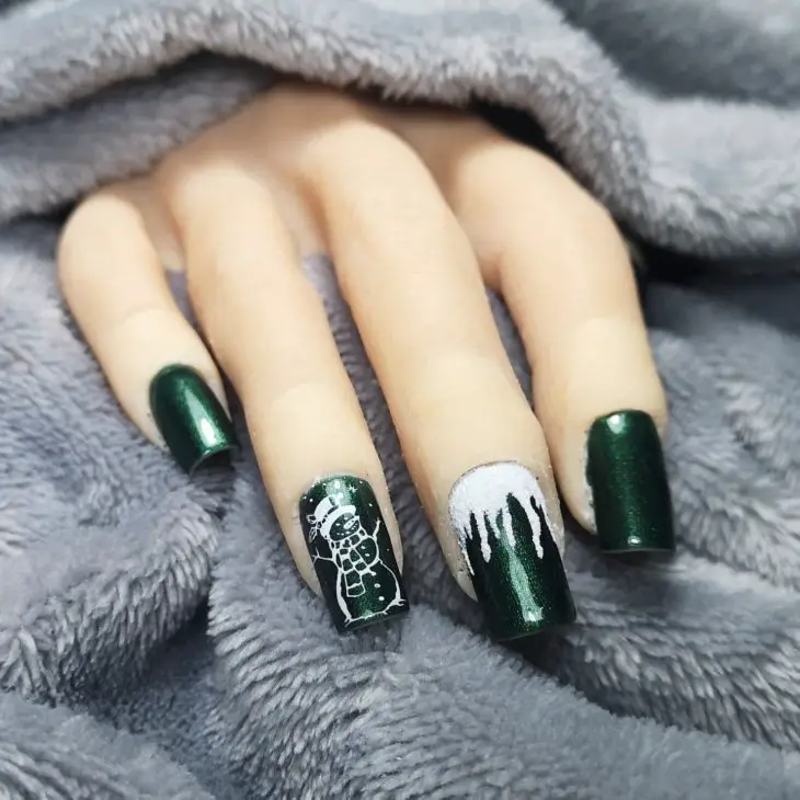 Chic Winter Acrylic Nail Designs: Sparkle and Style for the Season