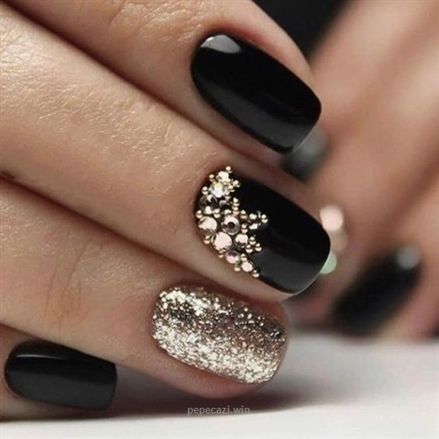 21 Best Winter Nail Ideas for 2024: Trendy Designs for Every Occasion