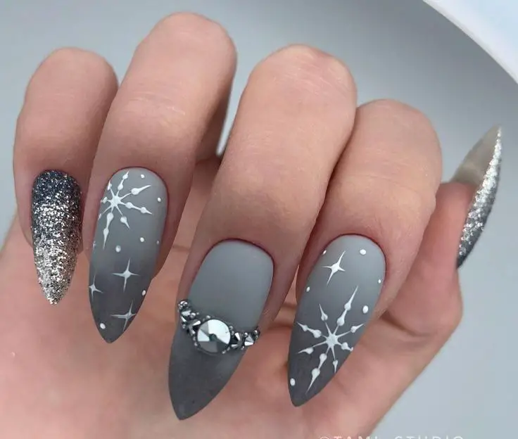 21 Best Winter Nail Ideas for 2024: Trendy Designs for Every Occasion