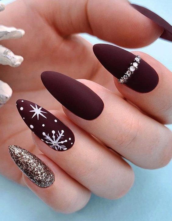 Almond Nails Winter 2024 - 2025: Top Designs and Colors