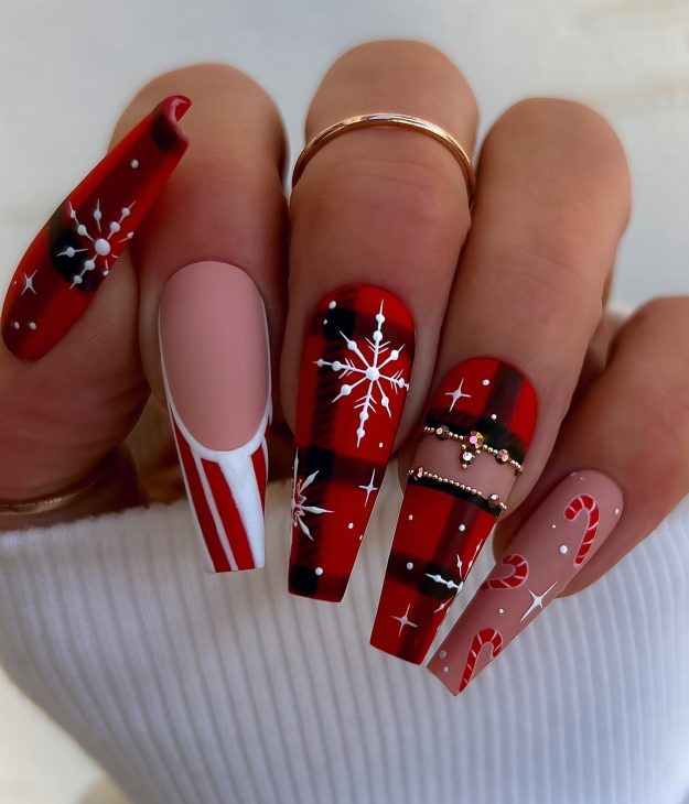 Winter Nails 2024-2025: Trendy Designs for the Season