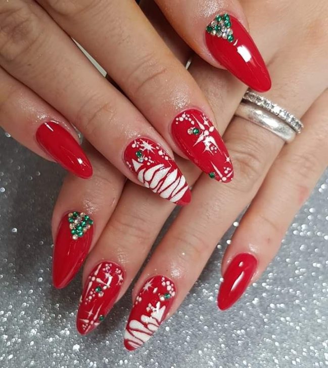 21 Festive Red Holiday Nail Designs for 2024-2025